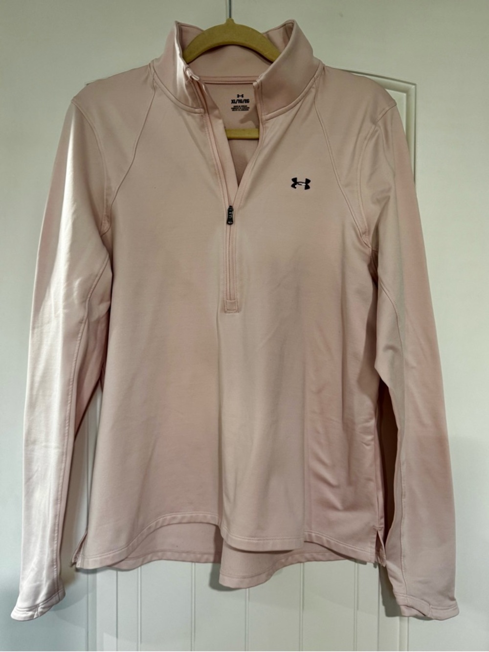 Under Armour Women’s Light Pink 1/2 Zip Performance Top - GC - Size L